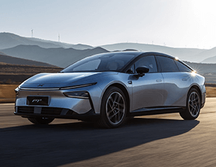 2025 XPENG P7+