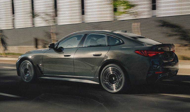 BMW i4